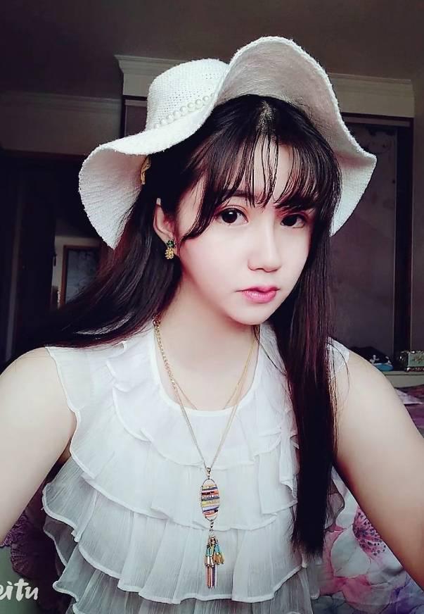 白嫩微微胖的水多女